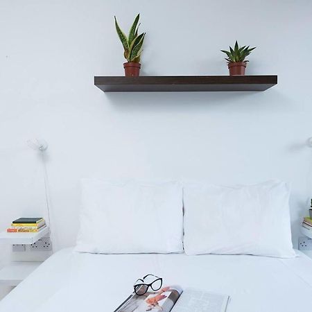 Stylish 2 Bedroom Flat With Balcony In ロンドン エクステリア 写真