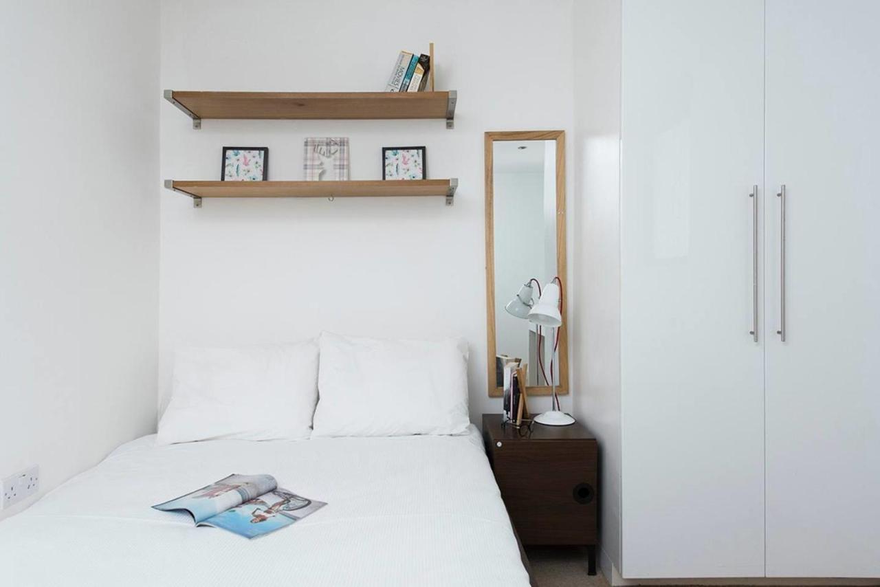 Stylish 2 Bedroom Flat With Balcony In ロンドン エクステリア 写真