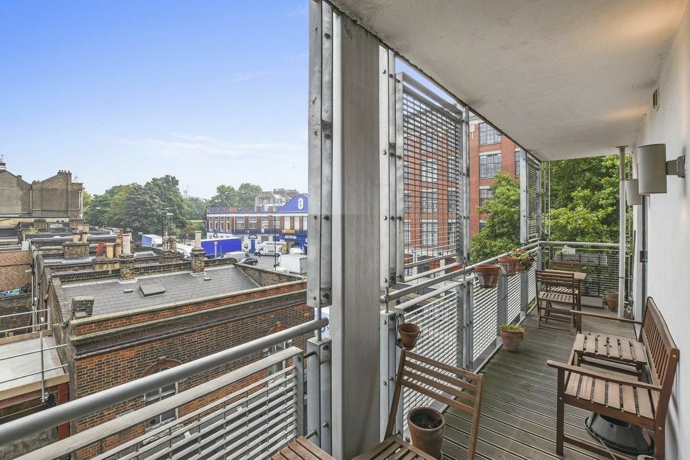 Stylish 2 Bedroom Flat With Balcony In ロンドン エクステリア 写真